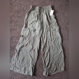 Womens High Rise Wide Leg Pull On Pants- A New Day, Size Medium - 32" Inseam